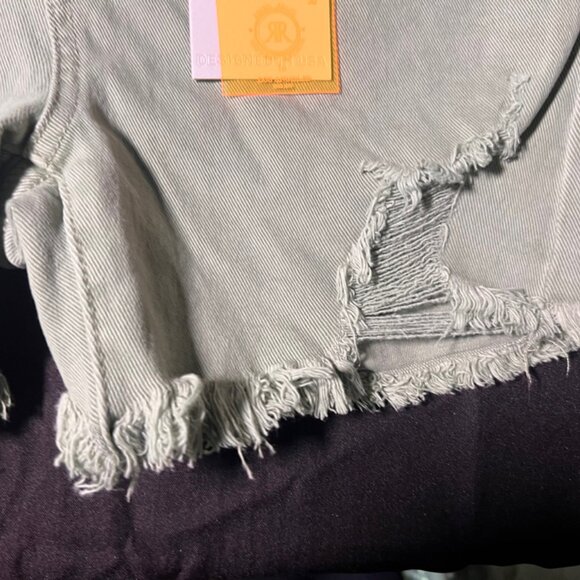 NWT ALIYAH RISEN SHORTS - OLIVE Sz Large - Picture 7 of 13